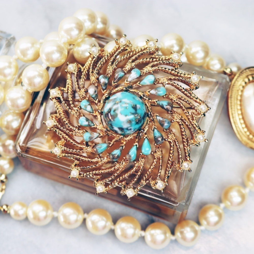 Vintage Azure Skies Larimar Sarah Coventry Brooch - Picture 11 of 16